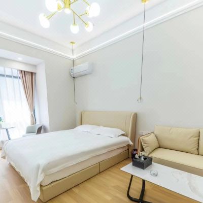 铂丽精品特惠大床房