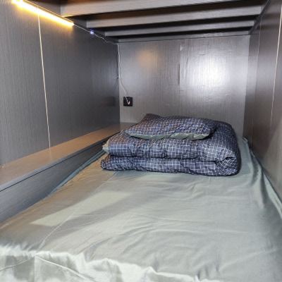 简约宜家男生八人间