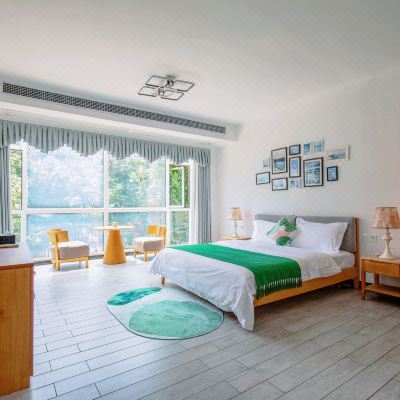 小院绿拾光大床房