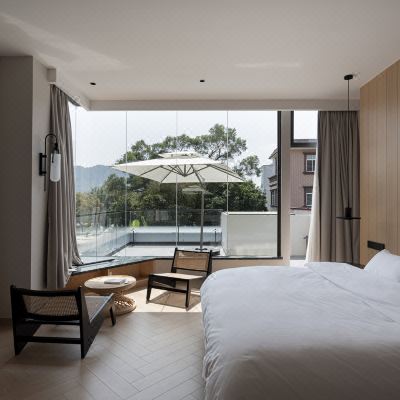 山景一室大床房