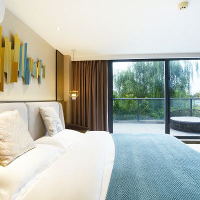 暖墅—LOFT阳台景观两居套房