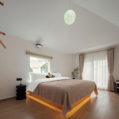 溪·巨幕投影大床房