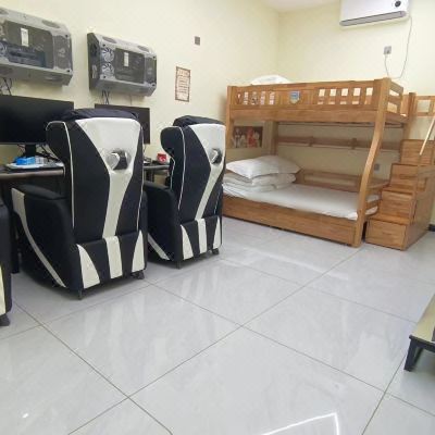 三界游气氛三人间[全场I7-12代+144hz电竞屏+RTX3060Ti 32G显卡]+酒店提供自助洗衣房