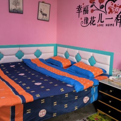 大床小独卫氛围房