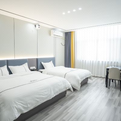 椿也  |  CHUN轻奢巨幕投影乳胶豪华娱乐麻将双床房