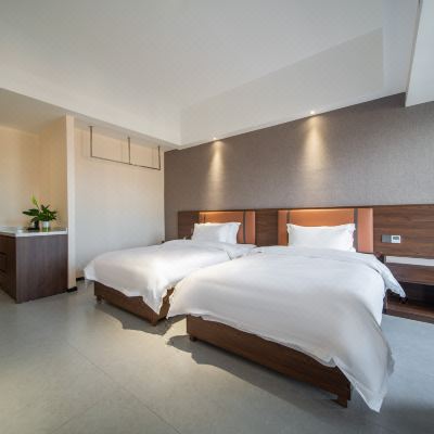 240hz电竞双床房[英雄联盟钻石特权+3060显卡+网吧加速器]