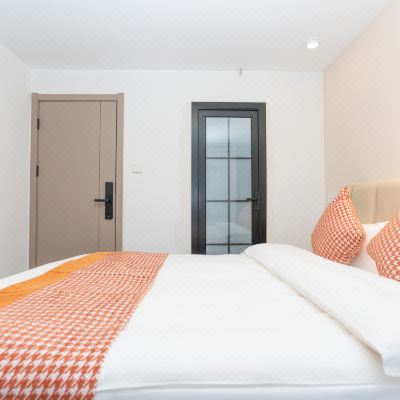 标准情侣大床房