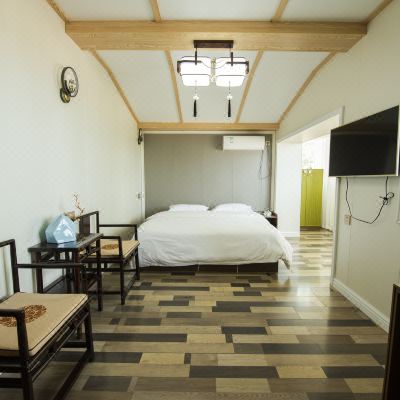 豪华大床房666号