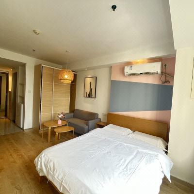 北欧轻奢大床房（全自动洗衣机+冰箱+智能门锁）