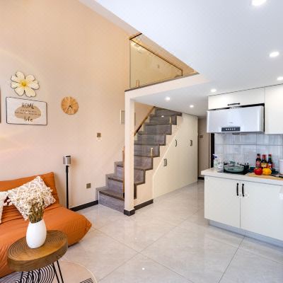 精选LOFT巨幕影音房【设计师主推+百寸投影+智能密码锁】