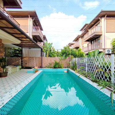 小意式· 独栋别墅·3房5床 泳池·泡池 · 麻将 · K歌 · 滑梯木屋