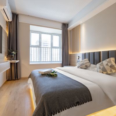 优选大床公寓（智能客控|50寸液晶电视可投屏|冰箱洗衣机）