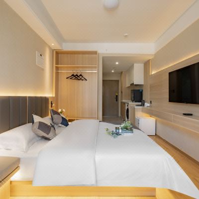 精选大床公寓（智能客控|50寸液晶电视可投屏|冰箱洗衣机）