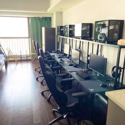 PUBG精品四人间[卓威2566K显示360Hz+海盗船32G显卡4070+罗技狗屁王鼠标]