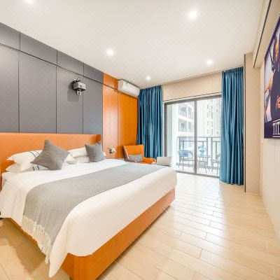 阳台影院大床房