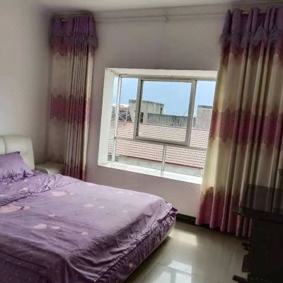 明亮三室二厅套房