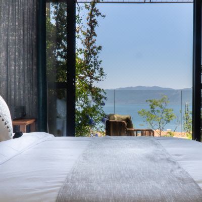 豪华全湖景夕阳星空顶电影套房