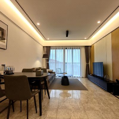 隐悦·侧湖景晚霞三卧套房