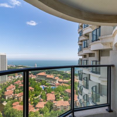 豪华海景两室一厅套房（麻将桌）