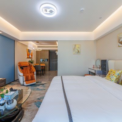 情侣大床房[按摩椅]