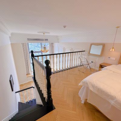 枝畔美式网红风复式loft大床房