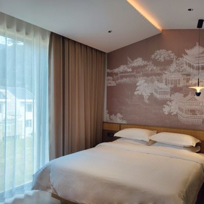 智慧语音A型大床房+智能马桶