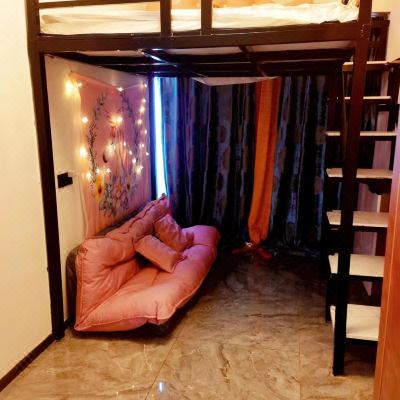 浪漫大床房6666（公共卫浴）