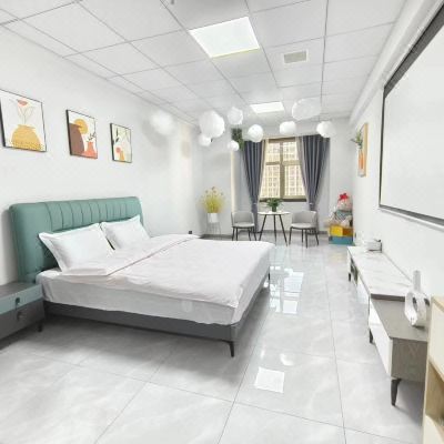 云灰空间高级大床房