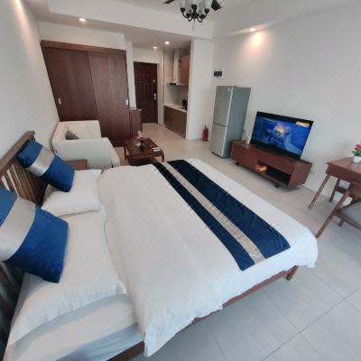 JL棕榈树下大床房+露天泳池+穗宝床垫