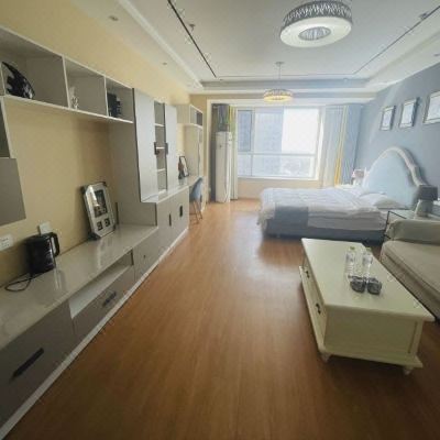 东方巴黎神秘主题大床房