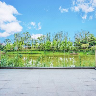 臻品湖景四房别墅丨4个私家天然温泉+KTV烧烤