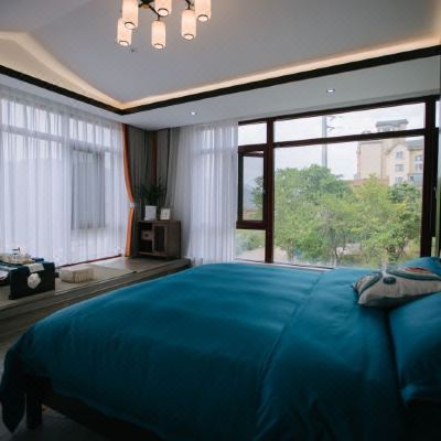 8203谷悦智能湖景大床房