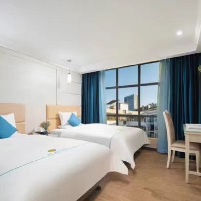 阳光舒适双床房