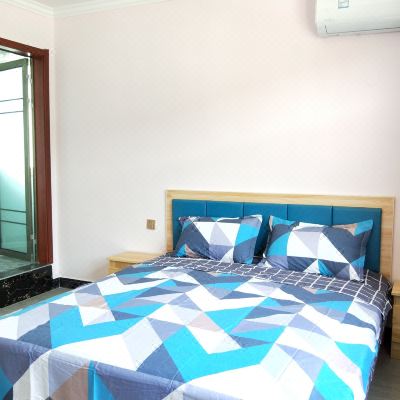 阳光二室一厅套房