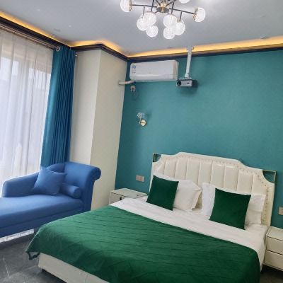 奢享巨幕投影大床房