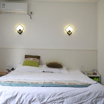 豪华轻奢大床房