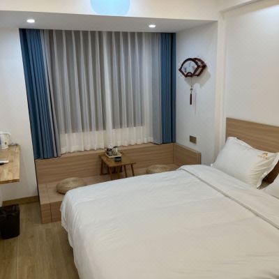 虔院榻榻米大床房