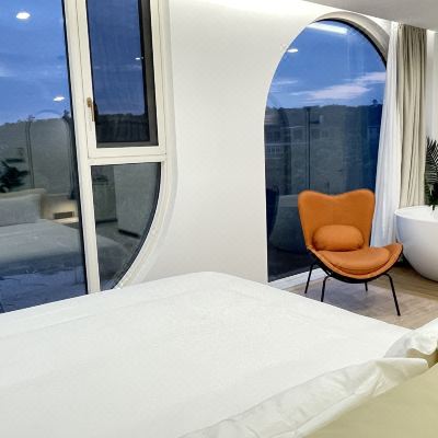 26你若安好---浴缸大床房