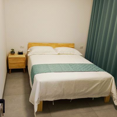 精致江景大床房