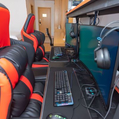 艾欧尼亚丨电竞双床房「 i5 13400F+RTX3060显卡+144hz刷新率」