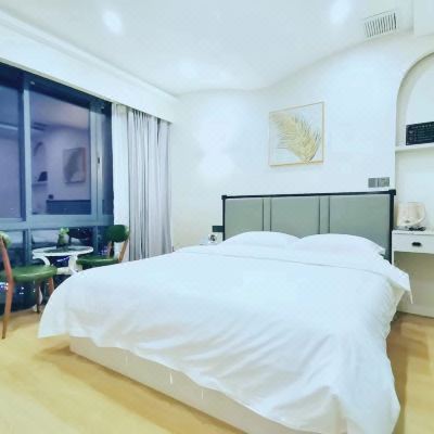 温馨情侣大床房