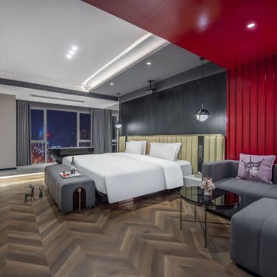 阔床全智能影音房