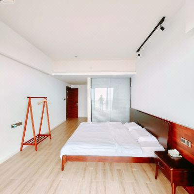 亲一海景三室二厅套房180海景