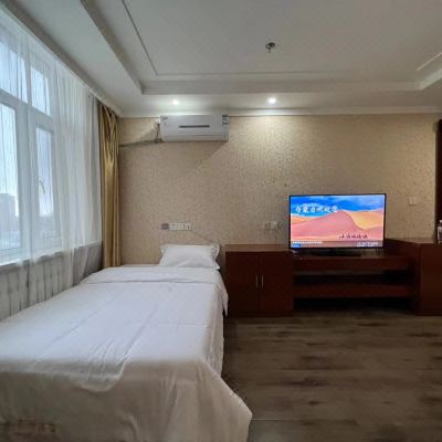 超影特惠三人间