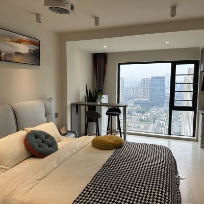 全景落地窗商务大床房B