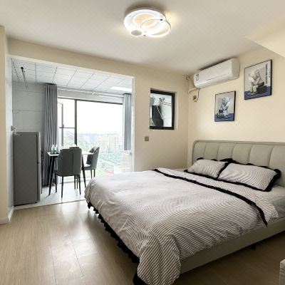 优享落地窗大床房A