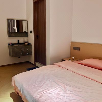 且慢|素雅大床房