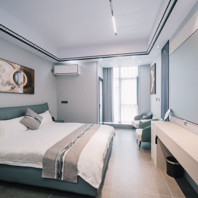 轻奢影院雅致大床房