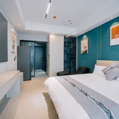 轻奢景观影院大床房