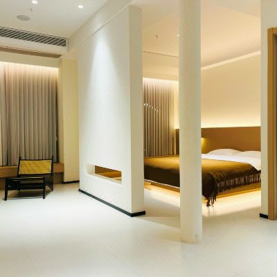 智能客控两室一厅树屋套房